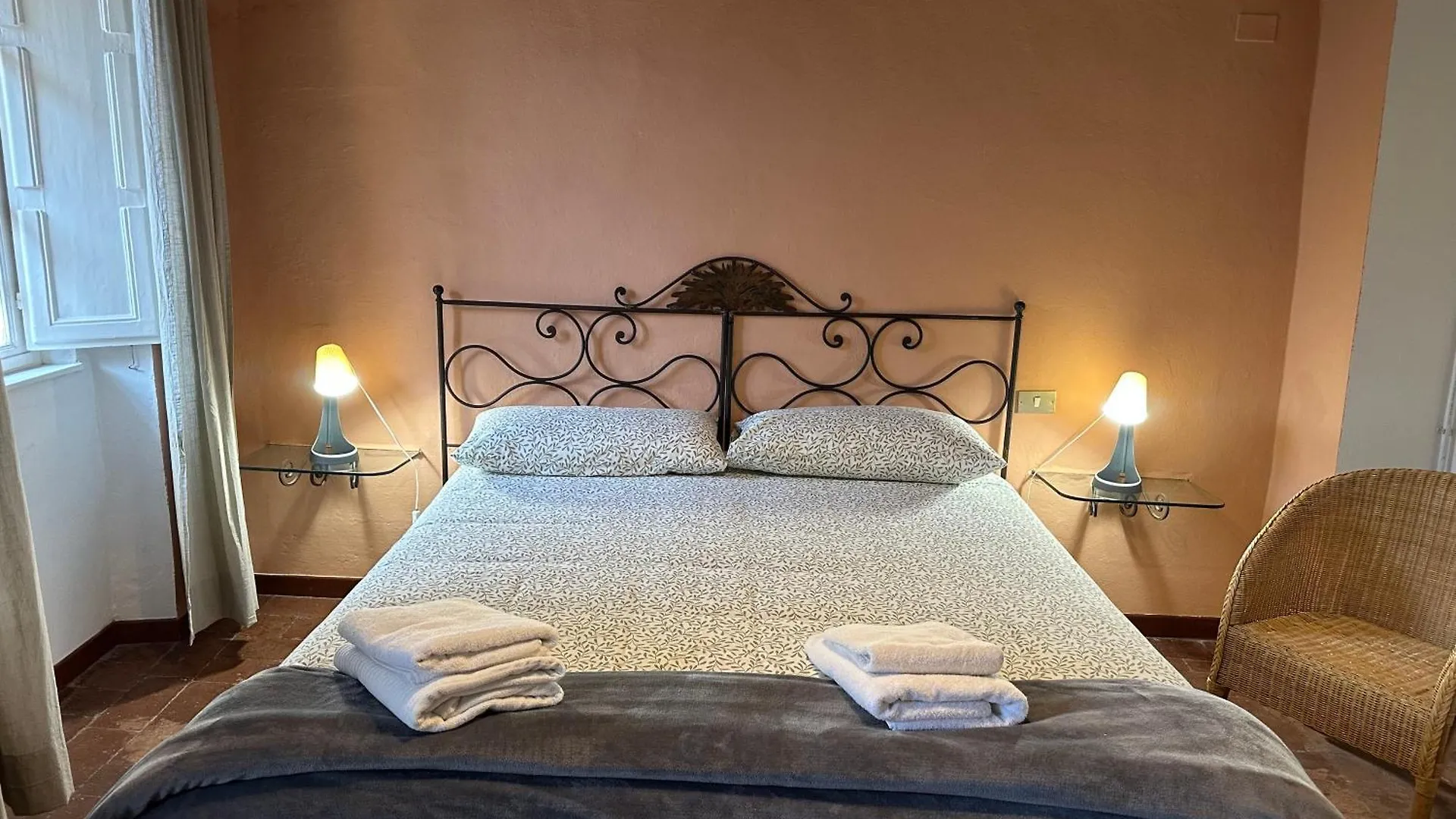 Nido Sui Tetti Di Lucca, Romantico E Centralissimo Italy